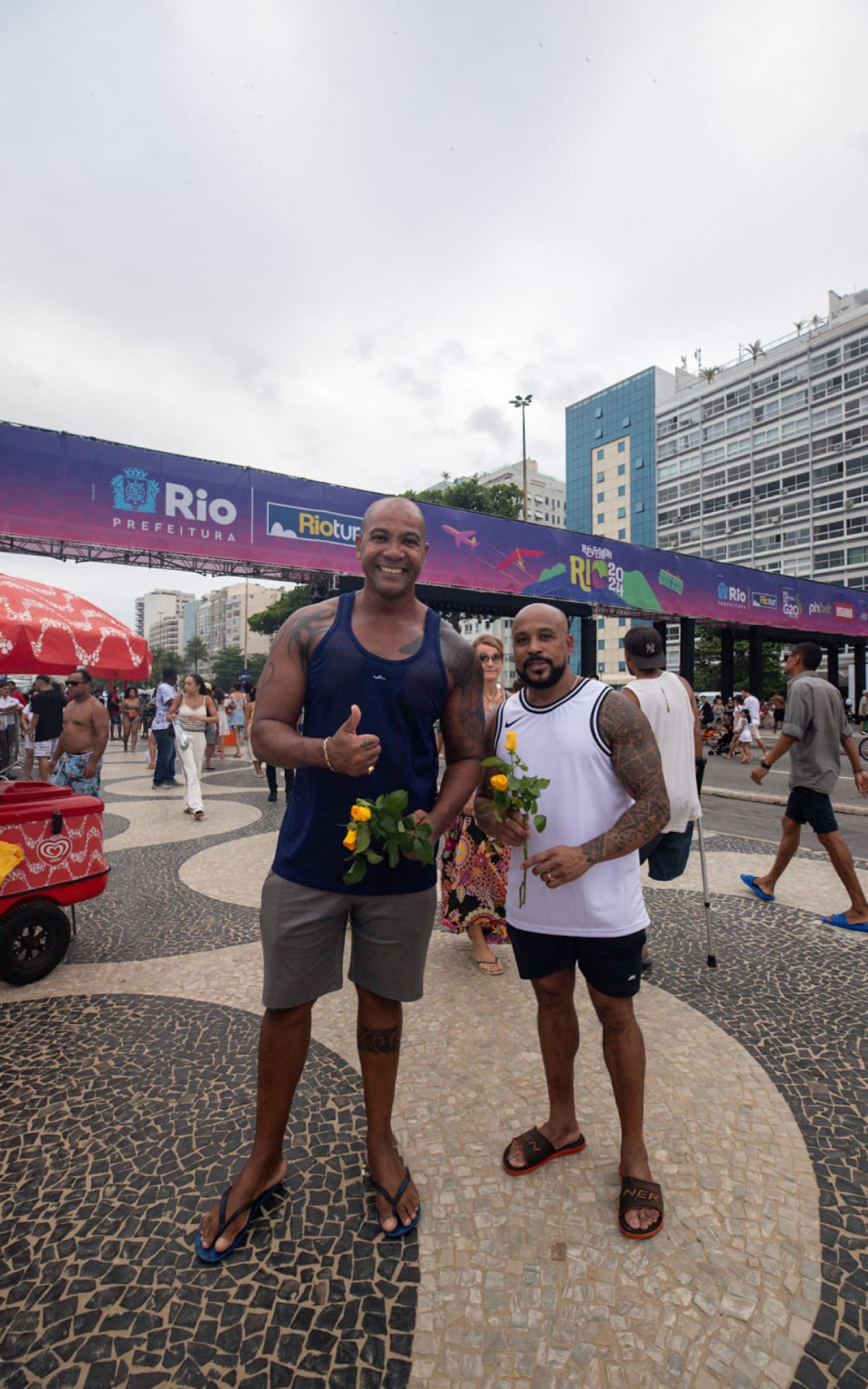 Eduardo Meireles, 52 anos e Rogério Jerônimo,46 - Foto: Renan Areias / Agência O Dia