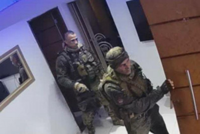 DH faz perícia em casa onde suspeitos foram mortos em ação do Bope na Zona Norte