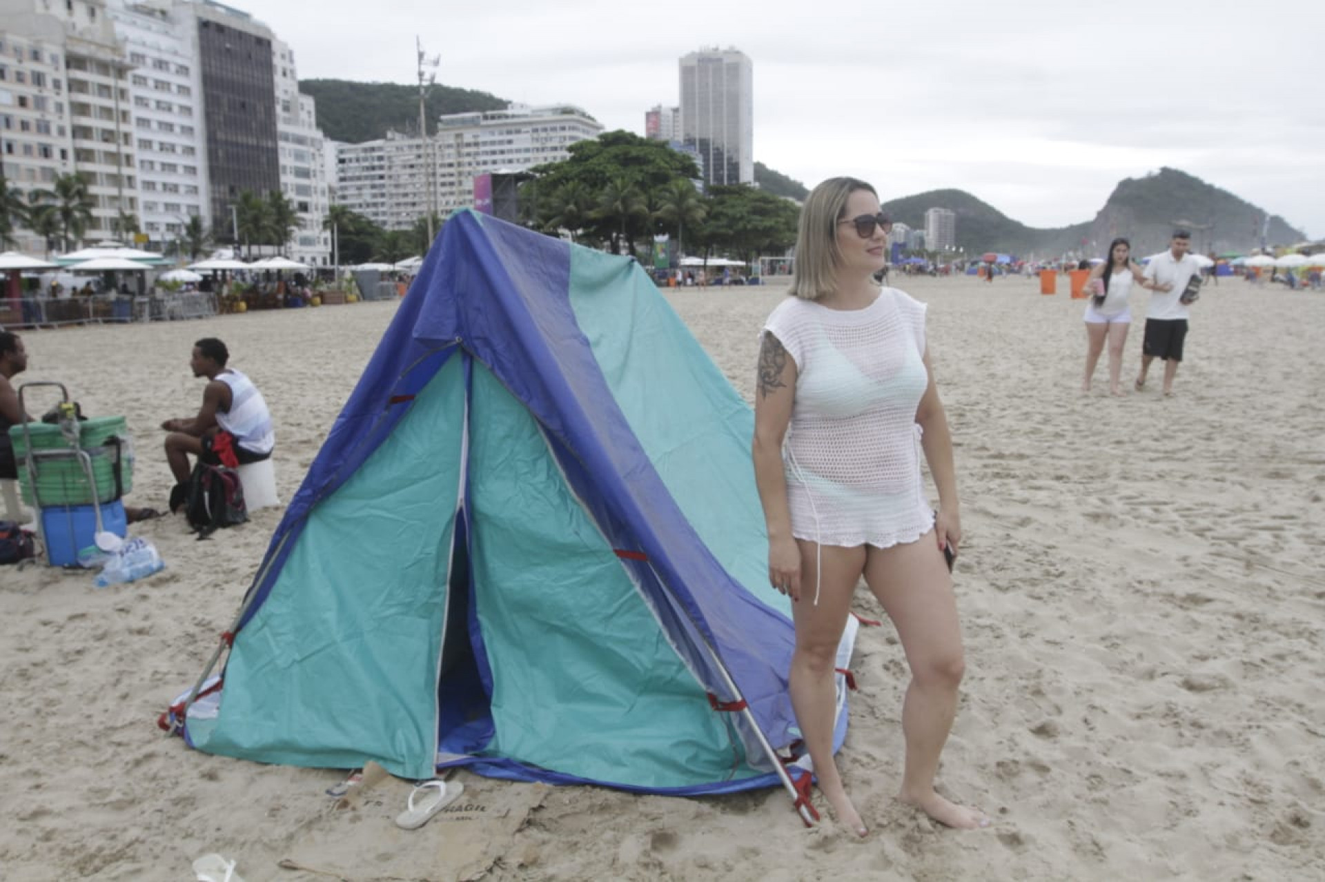 Tatielle Dias lveou barraca, comida e bebidas para aproveitar Ano Novo em Copacabana
- Marcos Porto/Agência O Dia