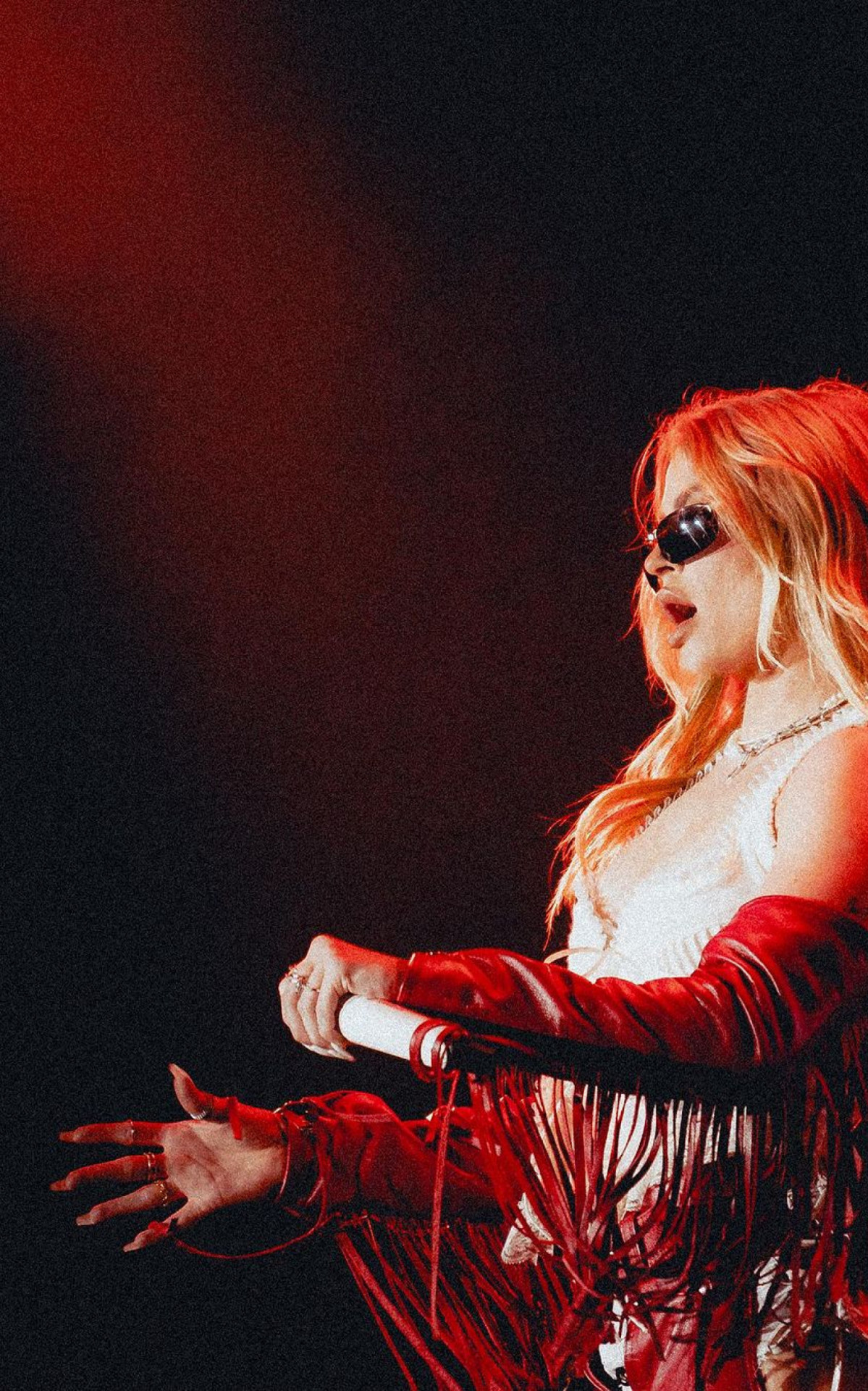 Luísa Sonza compartilha fotos do Réveillon