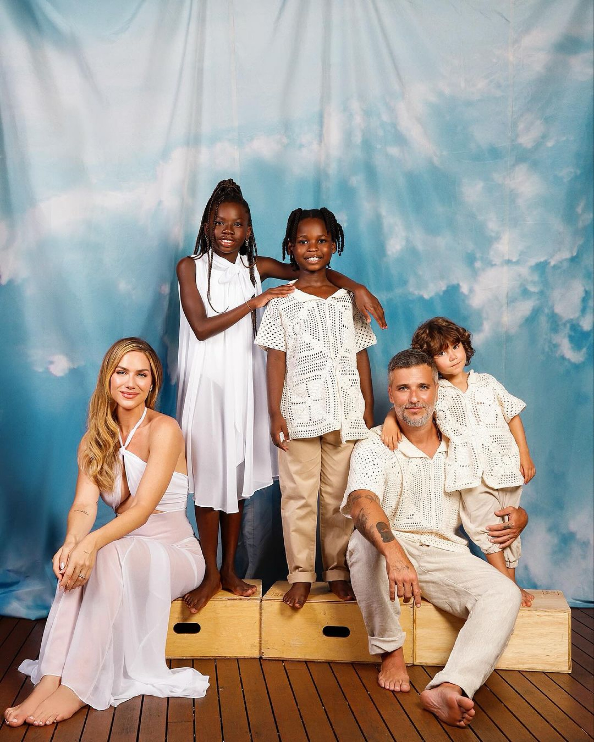 Giovanna Ewbank e Bruno Gagliasso curtiram o Réveillon em família - Reprodução Internet