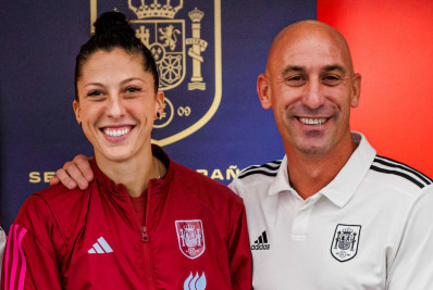 Rubiales diz em julgamento que beijo em Hermoso foi consentido: 'Ela disse OK'