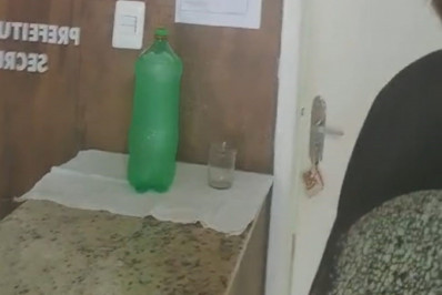 UBS da Ribeira não tem bebedouro nem copos para pacientes