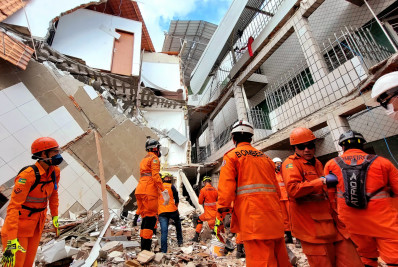 Sobe para cinco o número de mortos após explosão em prédio residencial de Aracaju