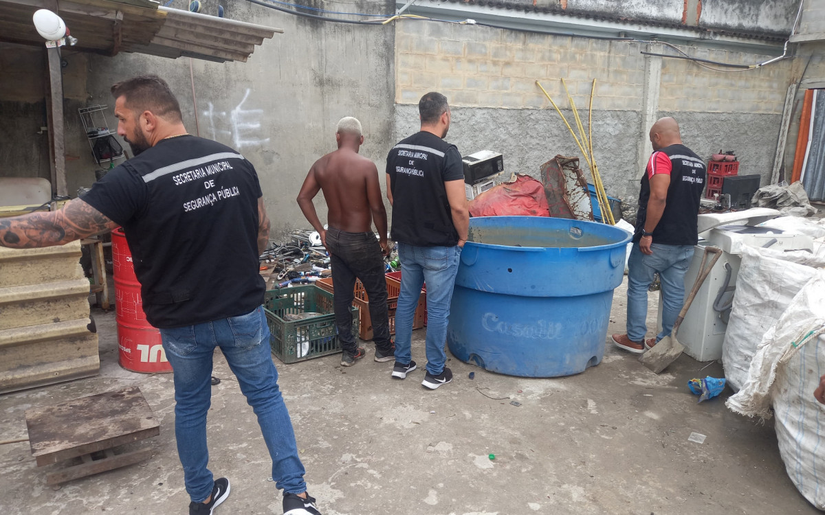 Secretaria de Seguran&ccedil;a P&uacute;blica de Belford Roxo est&aacute; intensificando a fiscaliza&ccedil;&atilde;o nos estabelecimentos para coibir a comercializa&ccedil;&atilde;o de produtos furtados