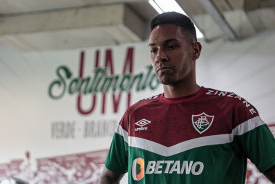 Antônio Carlos elogia intensidade em pré-temporada do Fluminense