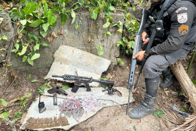 Dois suspeitos morrem e outros dois ficam feridos em um confronto com PMs em Niterói