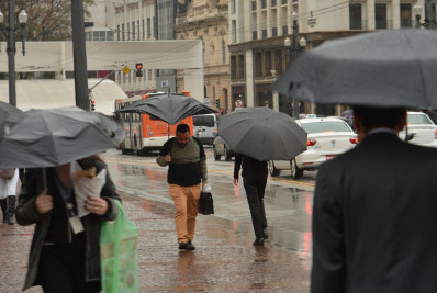 Meteorologia alerta para chuvas intensas em Brasília e em 12 estados