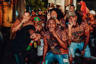 Grande Rio passa a fazer ensaios de rua aos sábados