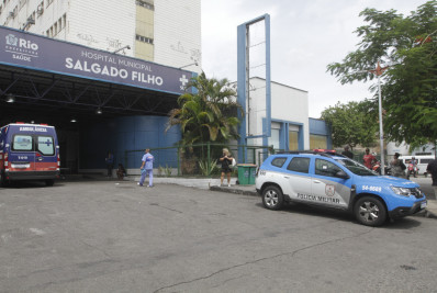 Vídeo: operação da PM no Jacarezinho termina com dois mortos