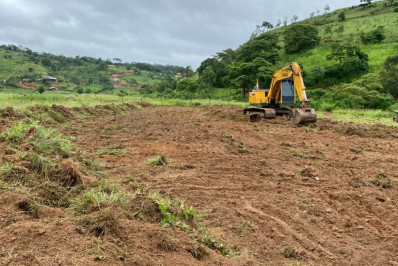 Polícia flagra crime ambiental na Posse