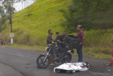Grave acidente de trânsito deixa motociclista morto na altura do Tirante em Maricá 