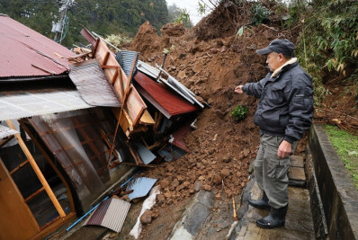 Esperança de encontrar sobreviventes do terremoto no Japão é cada vez menor