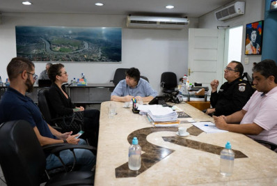 Prefeito Neto recebe nova delegada da Deam de Volta Redonda