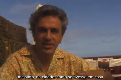 Vídeo! Caetano Veloso desenterra clipe antigo de entrevista com o filho, Zeca