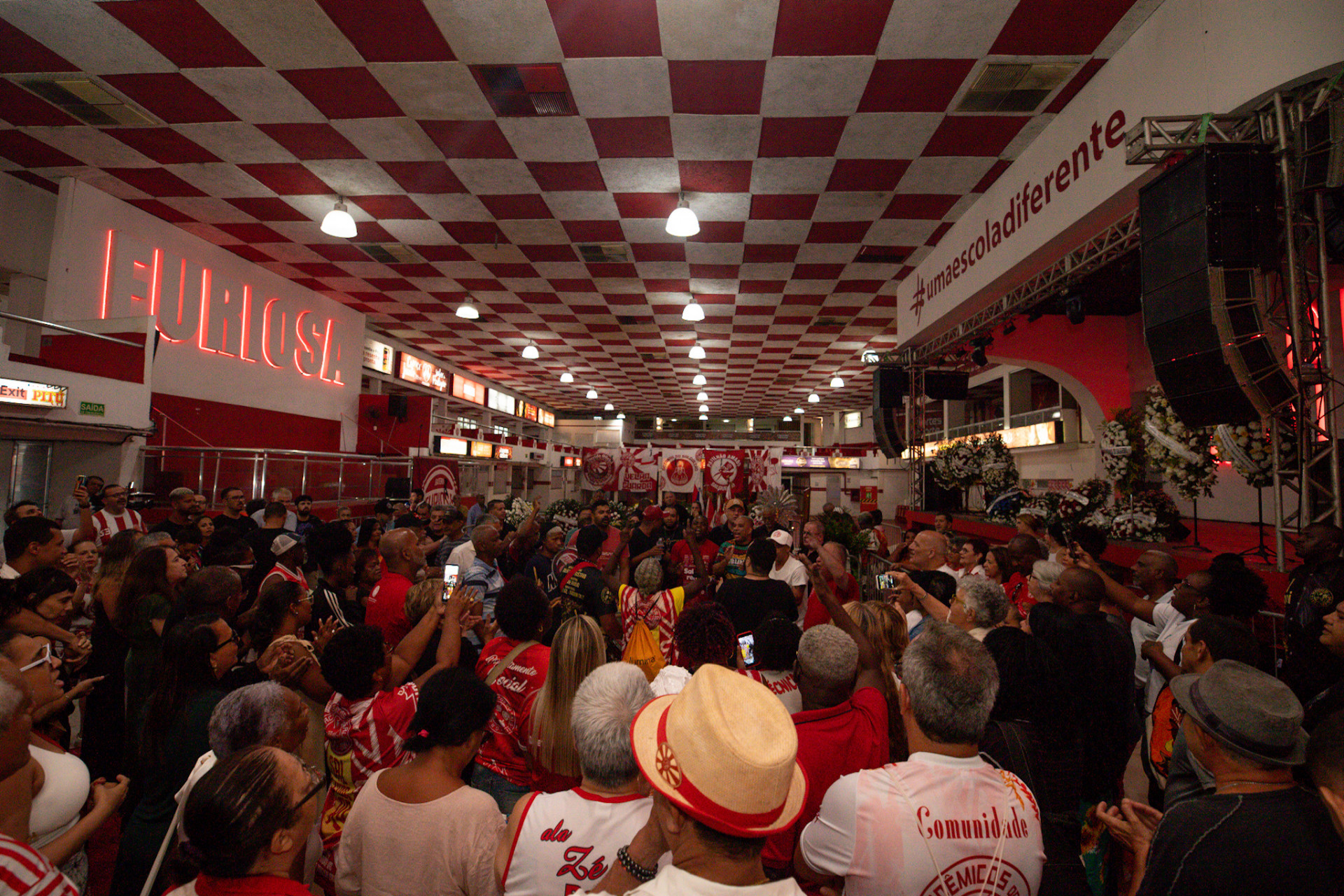 Adeus a Quinho do Salgueiro, na quadra do Acadêmicos do Salgueiro. Quinta-feira, (04) - Renan Areias/Agência O Dia