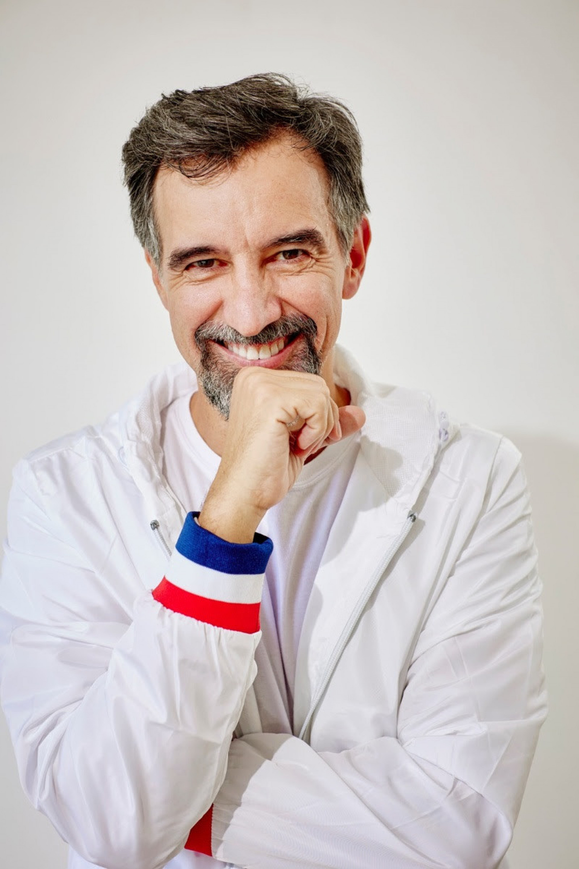 Charles Fricks - Guto Costa / Divulgação