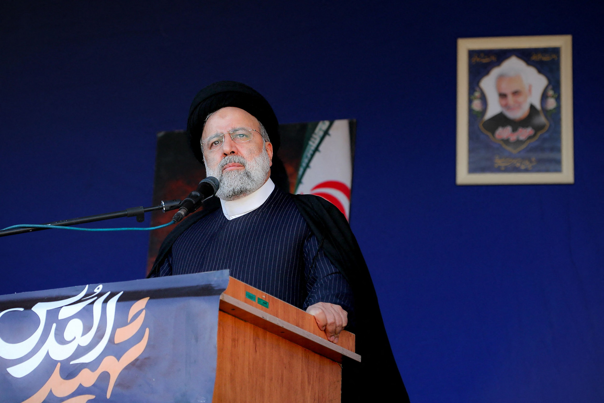 Presidente do Irã, Ebrahim Raisi discursou nesta sexta-feira, 5, durante o funeral - Presidência do Irã / AFP