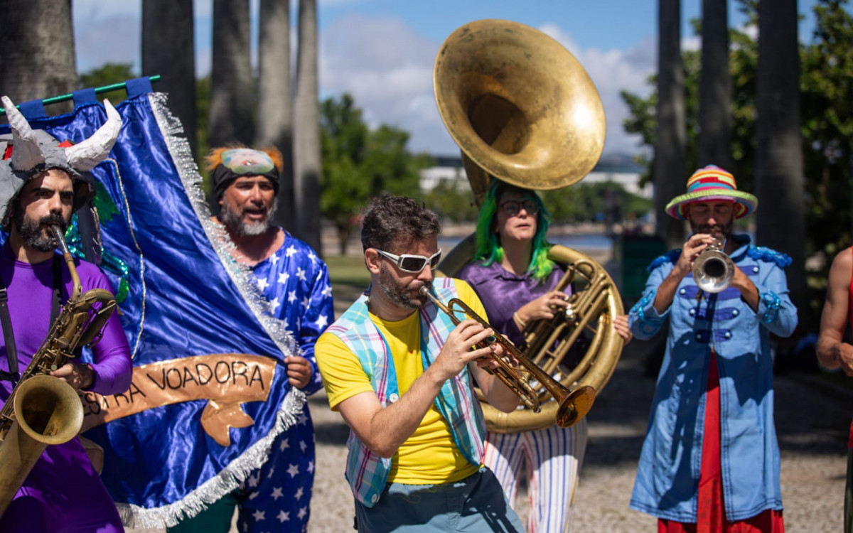 A Orquestra Voadora ensaia neste domingo (7), &agrave;s 16h, nos jardins do Museu de Arte Moderna (MAM) - Renan Areias / Ag&ecirc;ncia O Dia