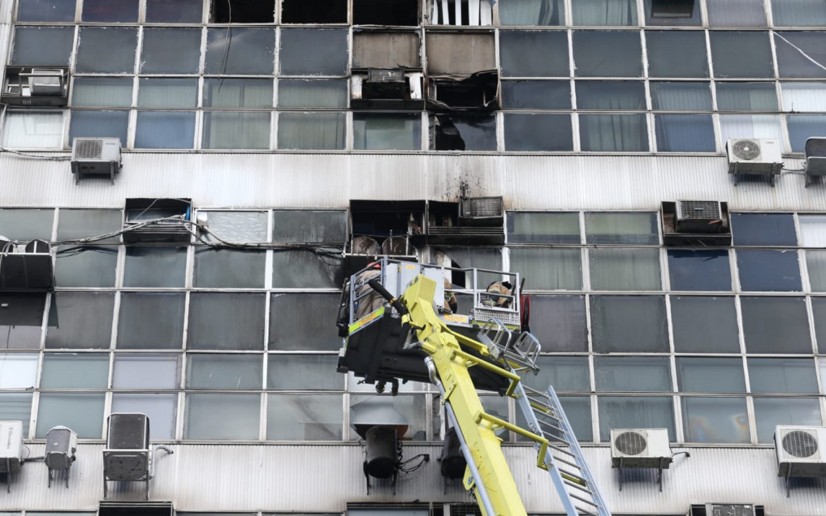 &Agrave;s 15:19hrs o inc&ecirc;ndio j&aacute; havia sido controlado