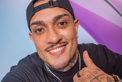 Primeiro Camarote do BBB 24, MC Bin Laden já foi vendedor e apaixonado por Bruna Marquezine; conheça o brother