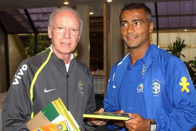Com relação conturbada com Zagallo, Romário exalta legado do Velho Lobo: 'Mesma importância de Pelé'