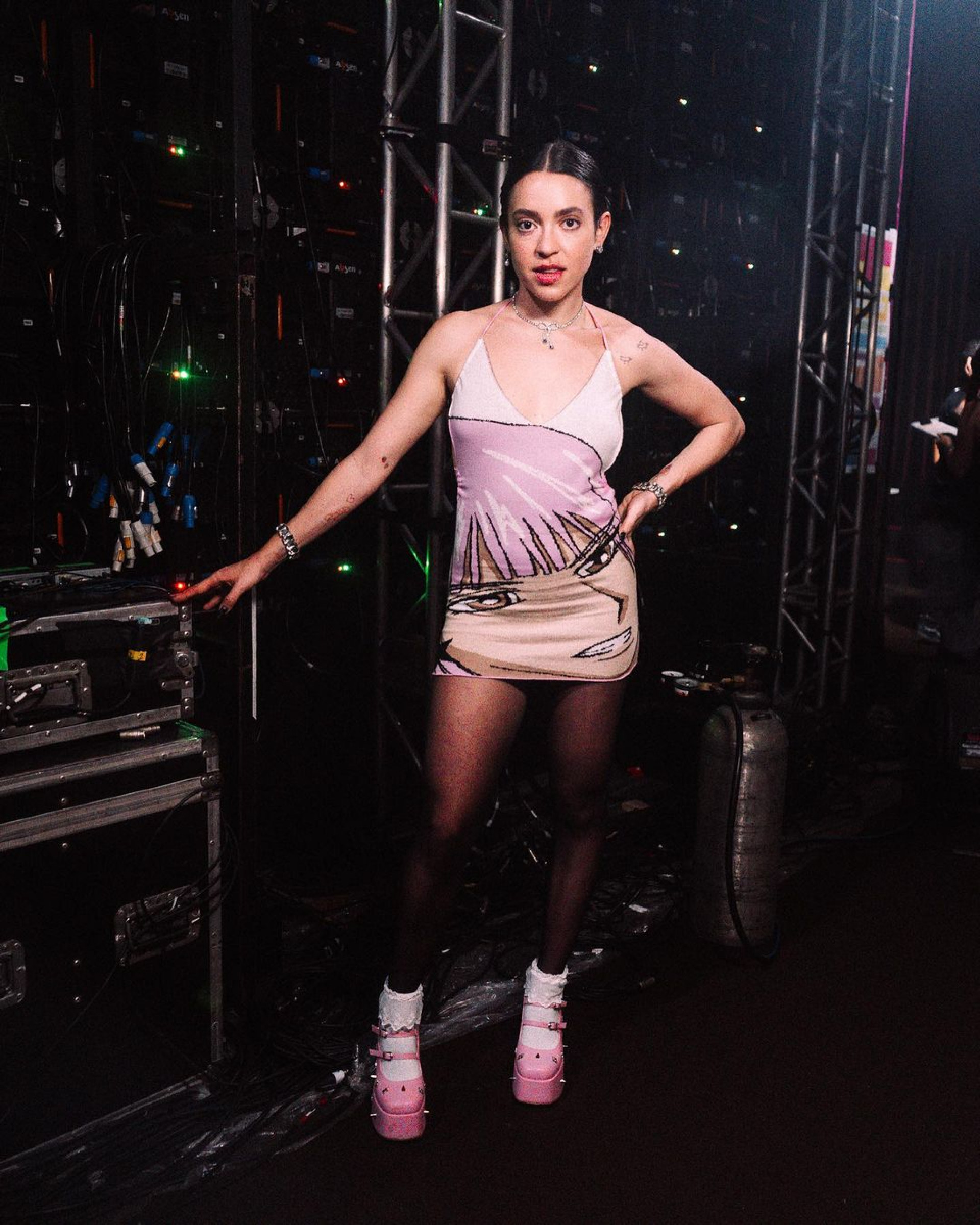 Valentina Bandeira agradece apoio após ter sido supostamente cortada do quadro de apresentadores do BBB 24 - Reprodução