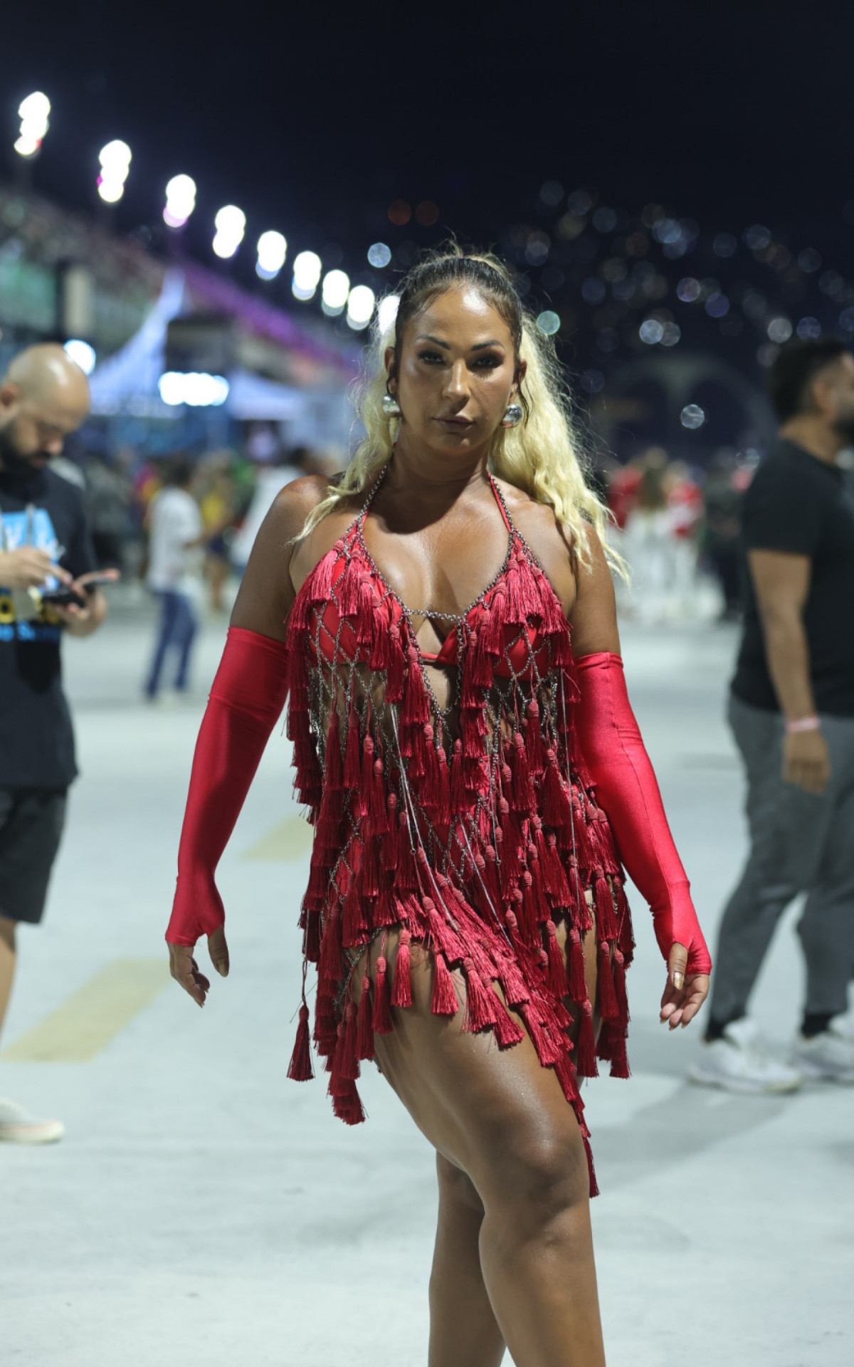 Valesca Popozuda durante ensaio técnico da Unidos do Porto da Pedra