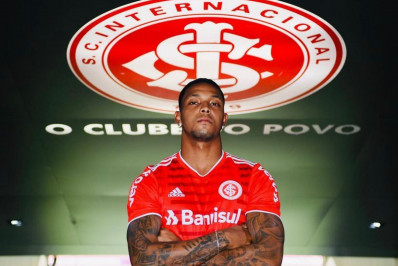 Vasco anuncia a contratação por empréstimo de David, do Internacional