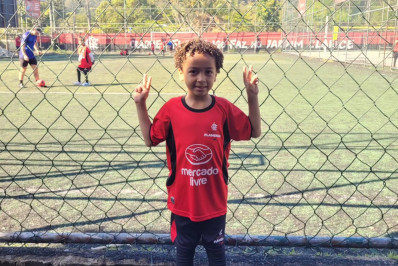 Testemunha viu Edson Davi entrar no mar três vezes antes de desaparecer