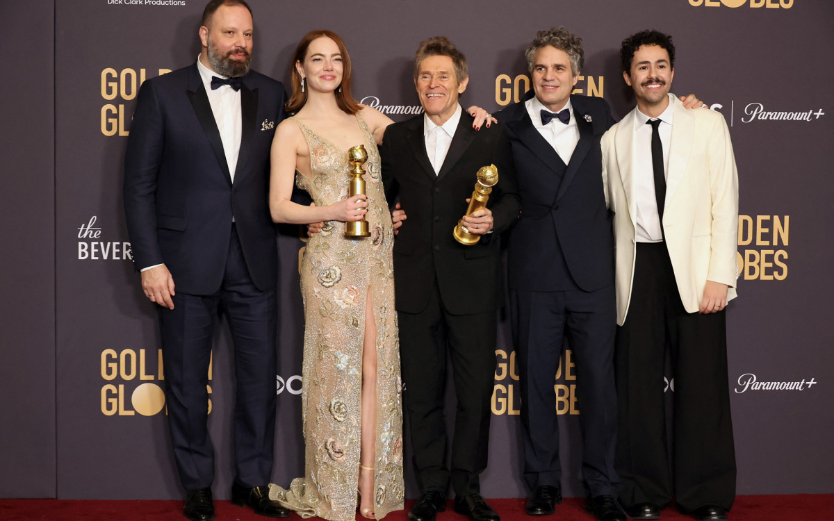 Yorgos Lanthimos, Emma Stone, Willem Dafoe, Mark Ruffalo, e Ramy Youssef,