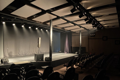 Prefeitura reabre Teatro Correios Léa Garcia, no Centro do Rio