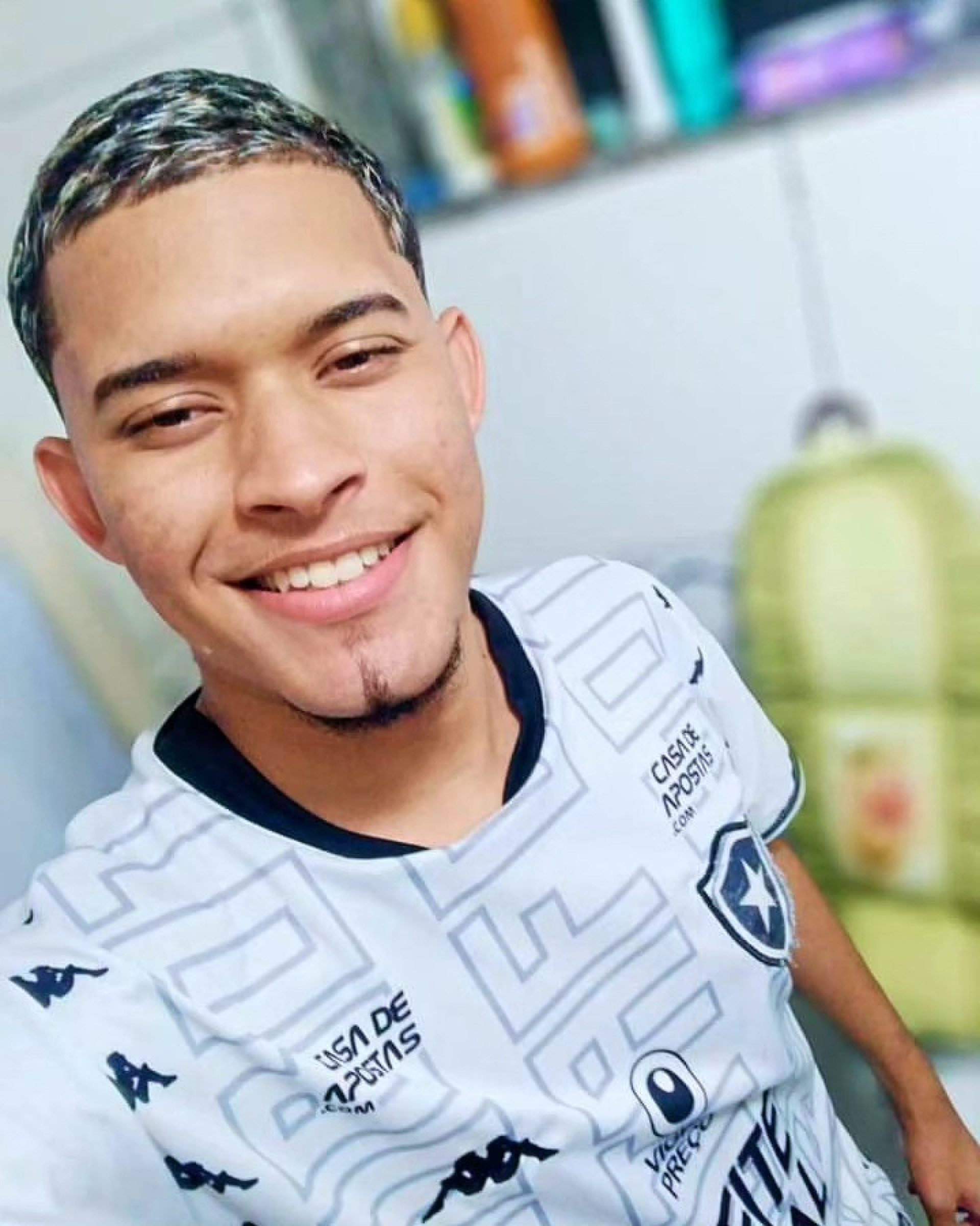 Ryan Quintanilla, de 21 anos, morreu em um acidente de moto na BR-101, altura de S&atilde;o Gon&ccedil;alo - Reprodu&ccedil;&atilde;o/Redes sociais