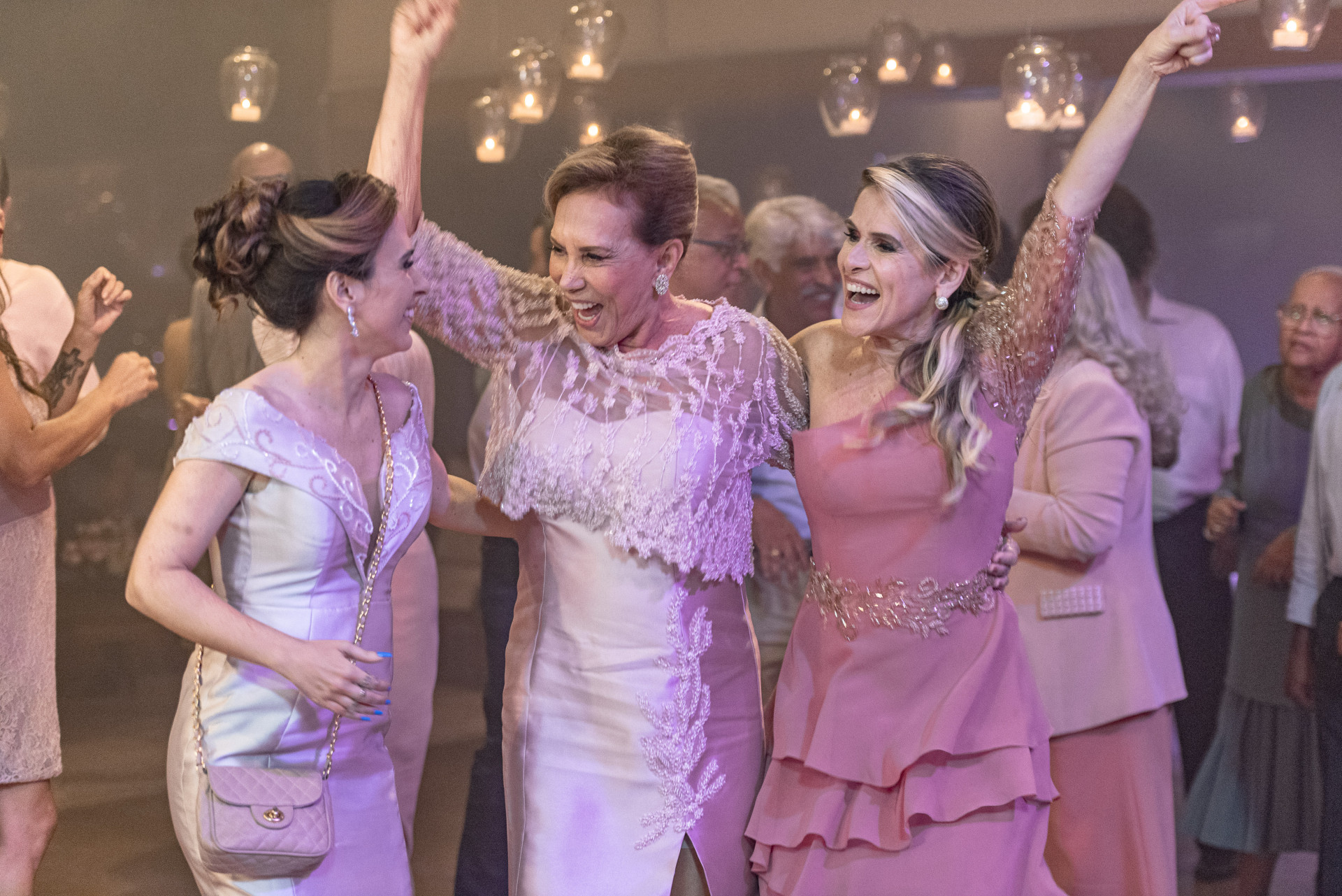 Arlete Salles faz o papel de Márcia, mãe de Mirelly (Tata Werneck) e Miriam (Ingrid Guimarães) - Ellen Soares / Divulgação