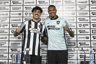 Apresentados pelo Botafogo, John e Lucas Halter celebram acerto: 'Construir o nosso melhor'