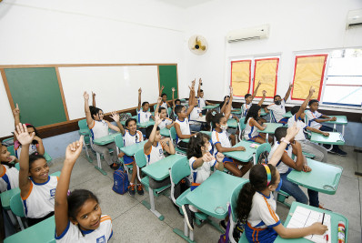 Secretaria de Educação de Nova Iguaçu realiza matrícula escolar