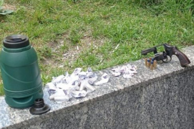 Polícia Militar prende homem com drogas e arma no bairro Praia do Hospício