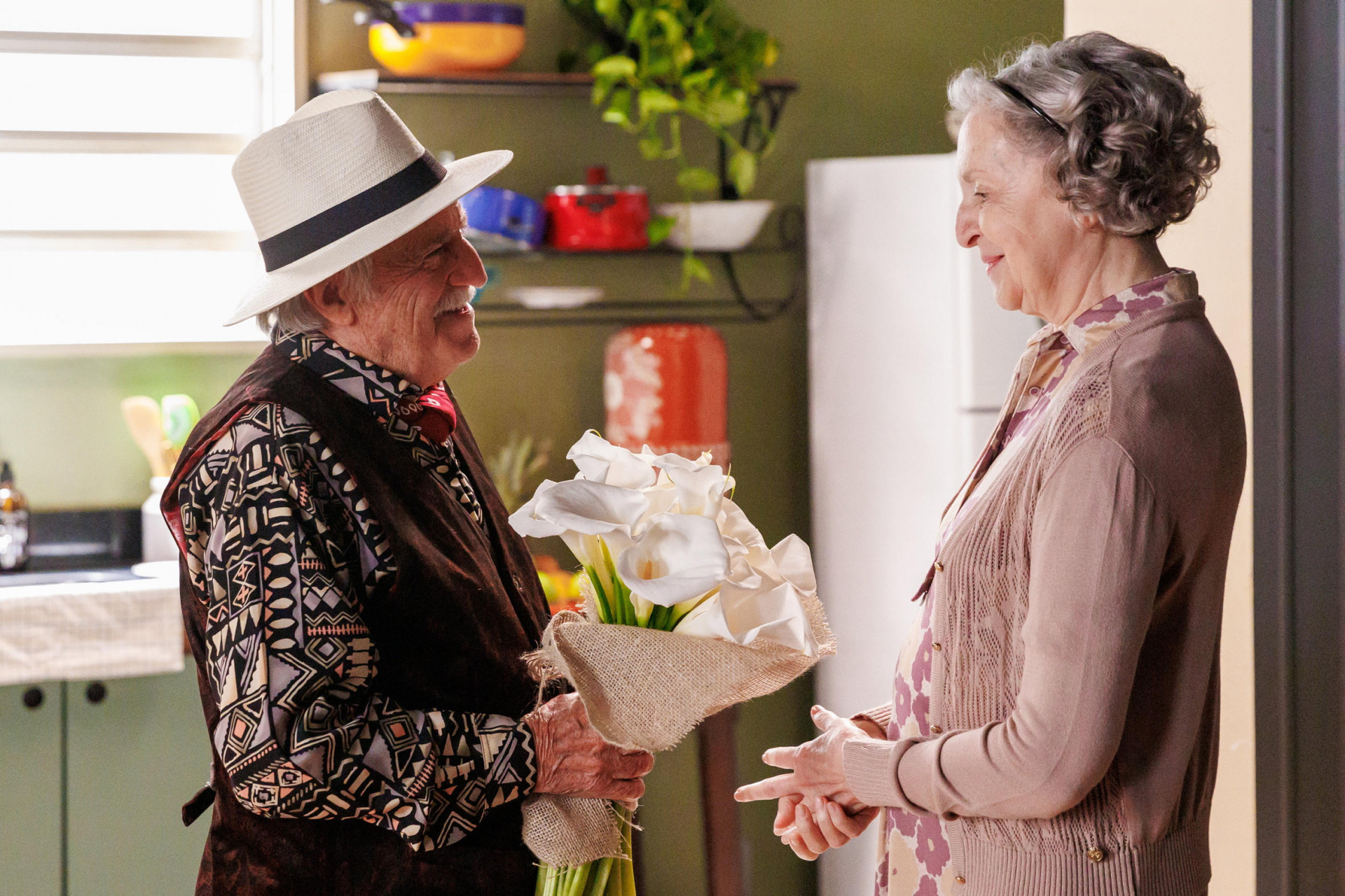 Lampião e Mercedes se reencontram em 'Fuzuê' - Globo/Léo Rosario