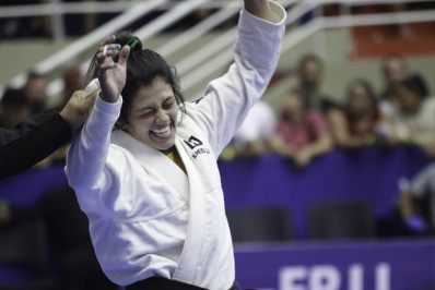 Multicampeã de Jiu-Jitsu supera lesão e tem retorno às competições marcado