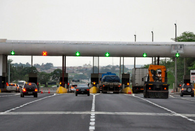 Fluxo de veículos estradas com pedágios cresce 6,1% em 2023, aponta ABCR