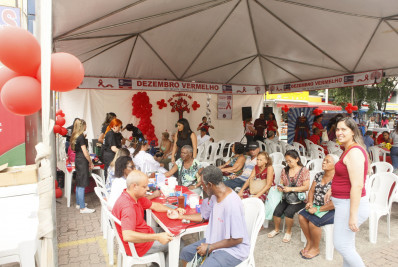 Ônibus itinerante de Nova Iguaçu colhe resultados positivos nos últimos três meses