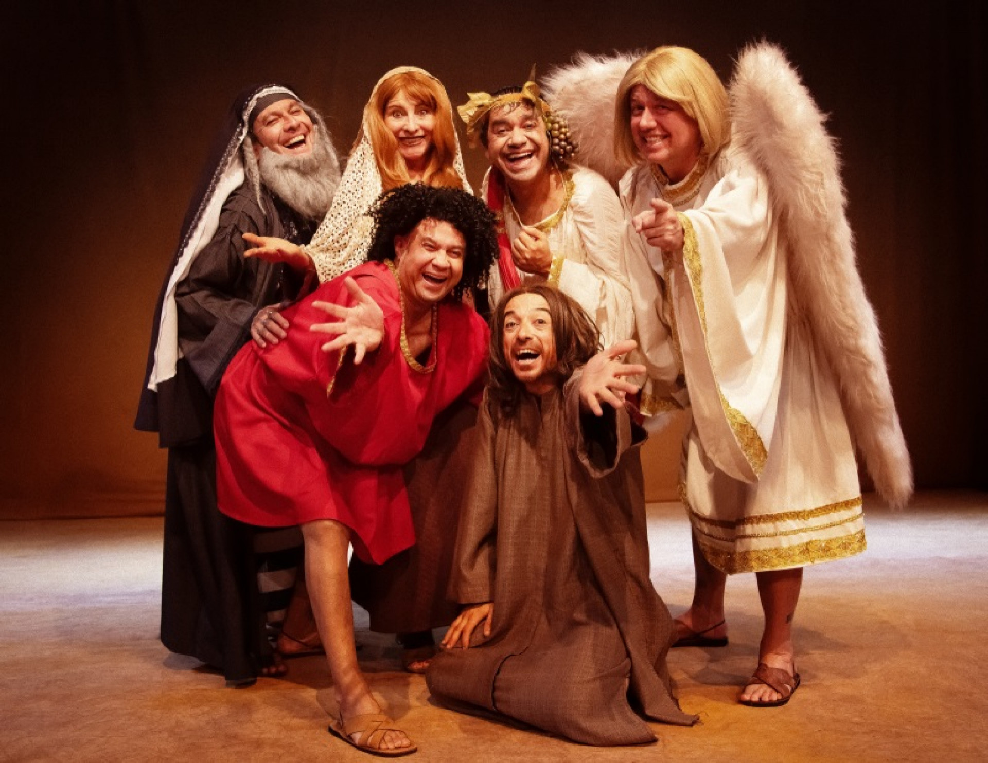 Os Melhores do Mundo apresentam o espetáculo 'Hermanoteu na Terra de Godah' - Nick Elmoor / Divulgação