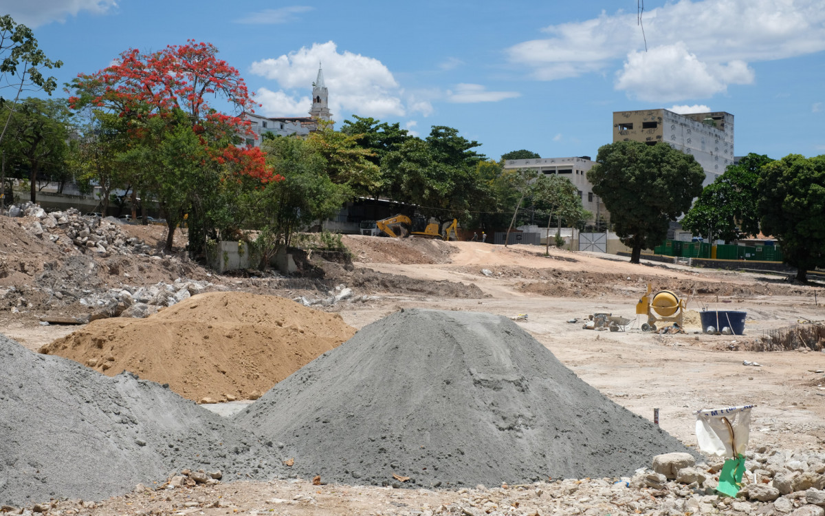 Obras no Parque Piedade, nesta Quinta-feira (11).