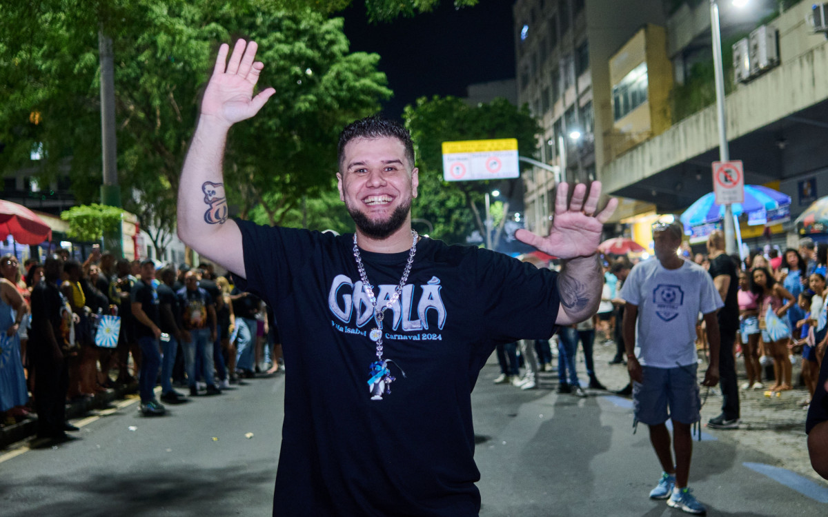 Anderson Andrade, conhecido como Mestre Macaco Branco, mestre de bateria da Vila Isabel - Fausto Ferreira / Vila Isabel