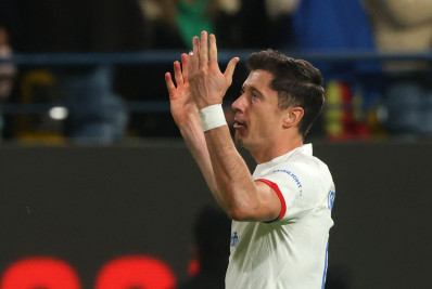 Após polêmica e troca de treinador, Lewandowski retorna à seleção da Polônia