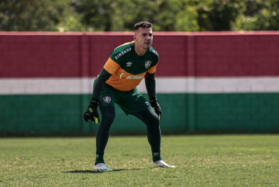 Fluminense: Renato Augusto e Felipe Alves são regularizados e podem estrear 