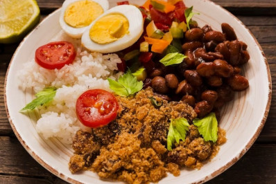 Janeiro Branco: nutricionista detalha o que comer para melhorar sua saúde mental