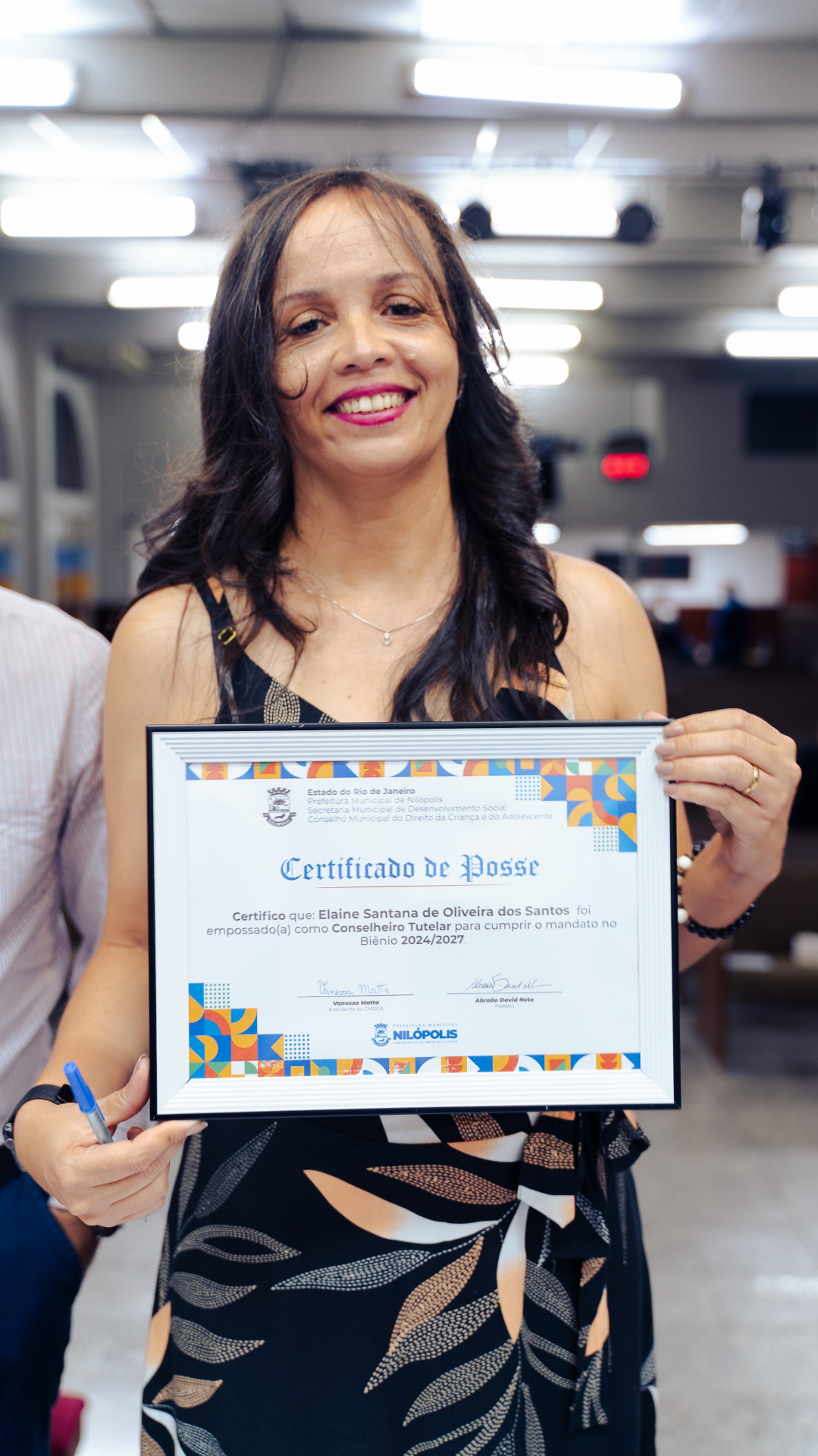 Elaine Santos foi empossada como conselheira tutelar de Nil&oacute;polis - Mateus Carvalho / PMN