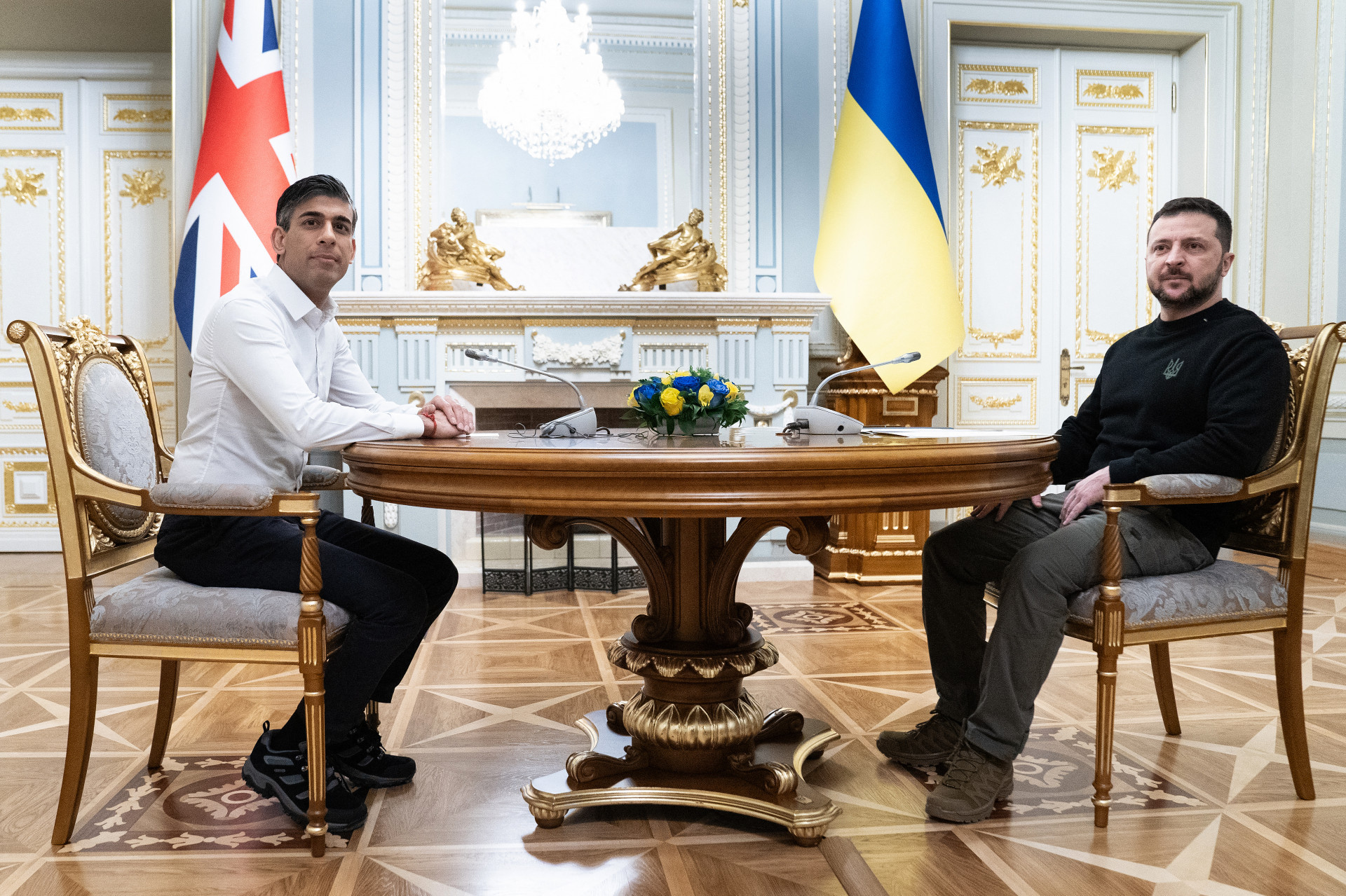 Zelensky e Sunak durante encontro em Kiev, na Ucrânia, nesta sexta-feira, 12
- Stefan Rousseau / POOL / AFP
