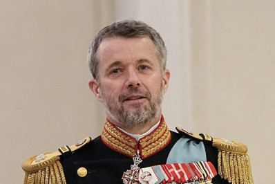 Após abdicação da rainha, Dinamarca se prepara para ascensão do rei Frederik